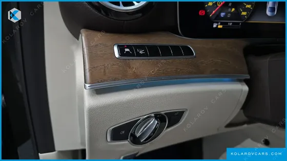 MERCEDES E-CLASS E300 4MATIC EXCLUSIVE