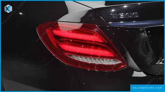 MERCEDES E-CLASS E300 4MATIC EXCLUSIVE