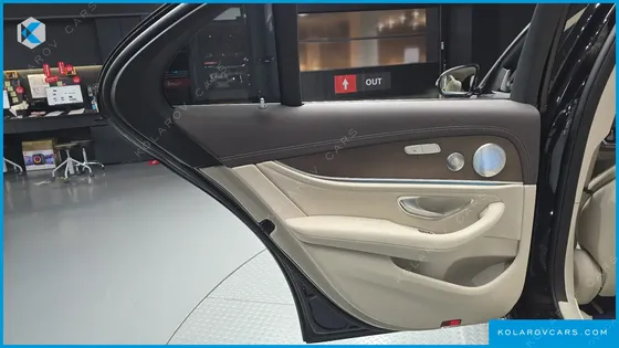 MERCEDES E-CLASS E300 4MATIC EXCLUSIVE