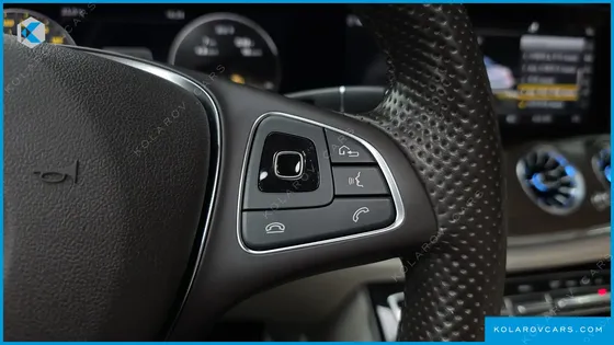 MERCEDES E-CLASS E300 4MATIC EXCLUSIVE