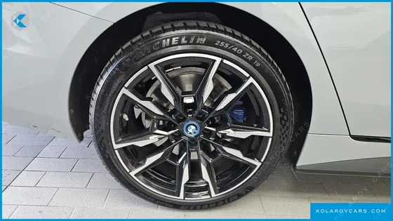 BMW I4 M50