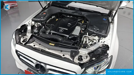 MERCEDES E-CLASS E300 4MATIC AVNATGARDE