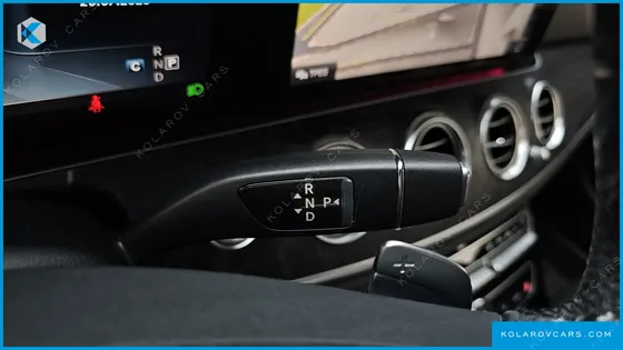 MERCEDES E-CLASS E300 4MATIC AVNATGARDE