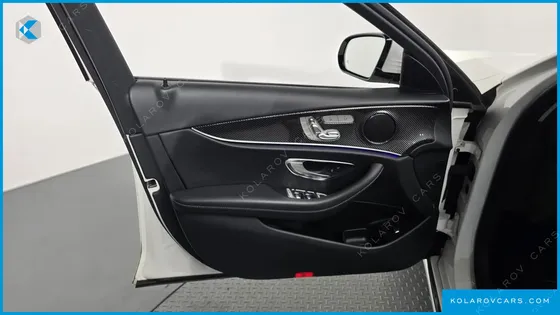MERCEDES E-CLASS E300 AVANTGARDE