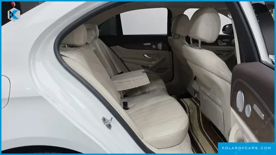 MERCEDES E-CLASS E300 4MATIC EXCLUSIVE