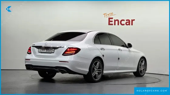 MERCEDES E-CLASS E300 AMG LINE
