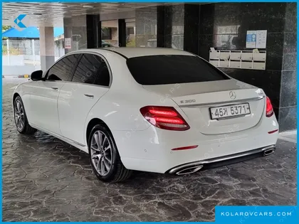 MERCEDES E-CLASS E300 4MATIC AVNATGARDE