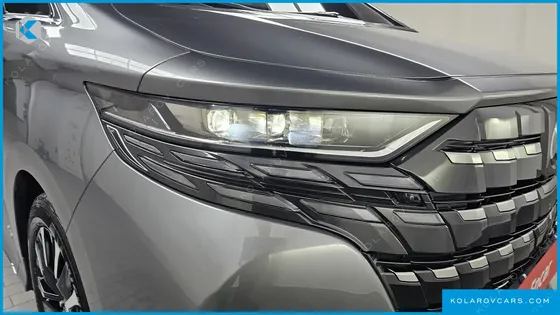 TOYOTA ALPHARD 2.5 HEV EXECUTIVE AWD