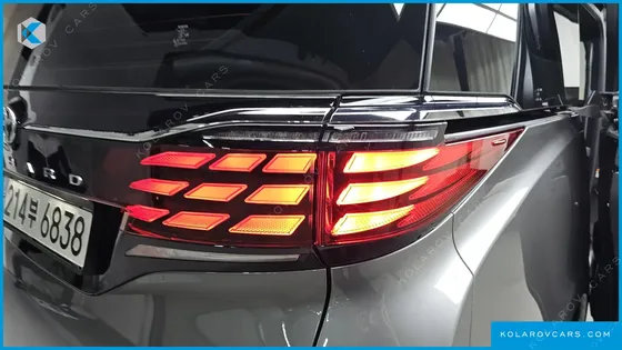 TOYOTA ALPHARD 2.5 HEV EXECUTIVE AWD