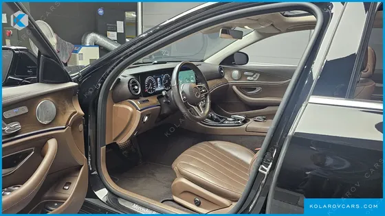 MERCEDES E-CLASS E300 4MATIC EXCLUSIVE