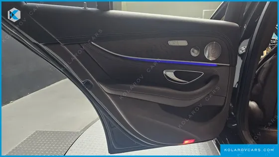 MERCEDES E-CLASS E300 4MATIC EXCLUSIVE