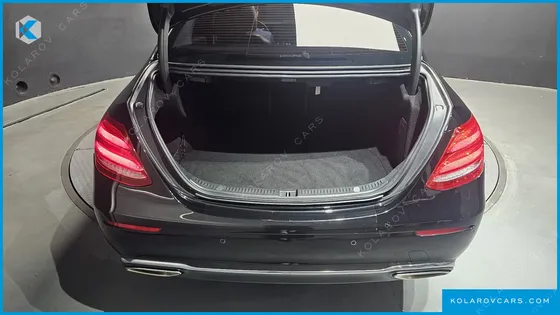 MERCEDES E-CLASS E300 4MATIC EXCLUSIVE