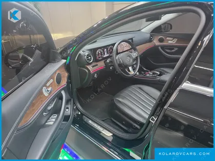 MERCEDES E-CLASS E300 EXCLUSIVE