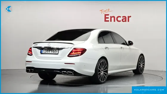 MERCEDES E-CLASS E300 AMG LINE