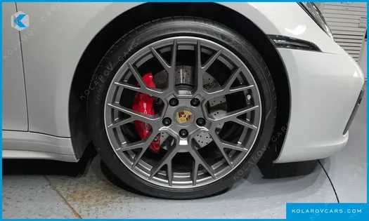 PORSCHE 911 CARRERA 4S