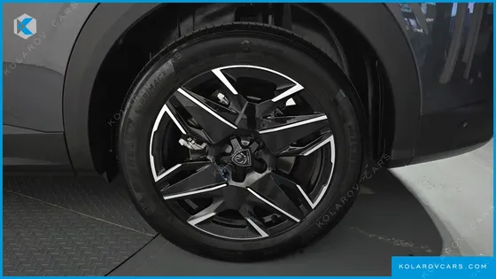 PEUGEOT 5008 1.2 HYBRID GT