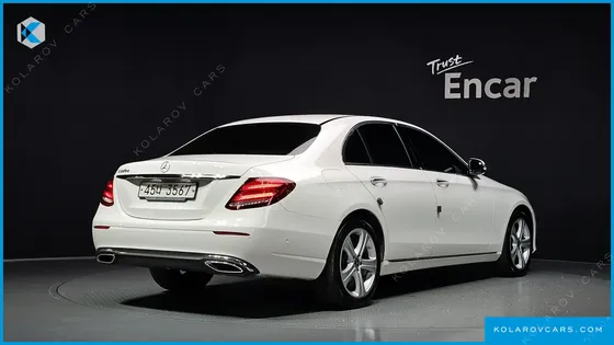 MERCEDES E-CLASS E220D AVANTGARDE