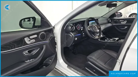 MERCEDES E-CLASS E220D AVANTGARDE