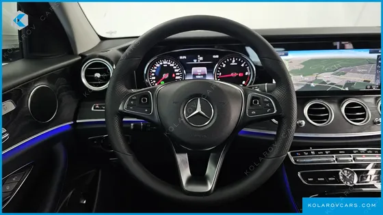 MERCEDES E-CLASS E220D AVANTGARDE
