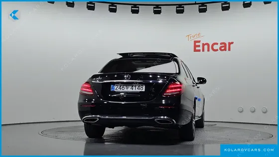 MERCEDES E-CLASS E300 4MATIC AVNATGARDE