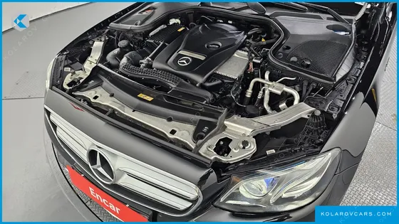 MERCEDES E-CLASS E300 4MATIC AVNATGARDE