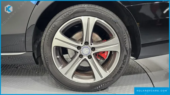 MERCEDES E-CLASS E300 4MATIC AVNATGARDE