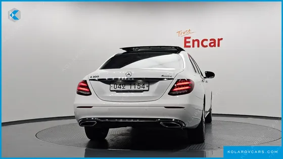 MERCEDES E-CLASS E300 4MATIC EXCLUSIVE