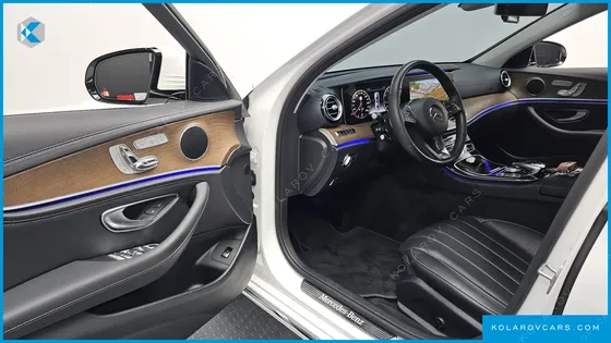 MERCEDES E-CLASS E300 4MATIC EXCLUSIVE