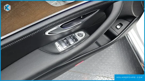 MERCEDES E-CLASS E300 4MATIC EXCLUSIVE