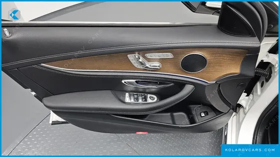 MERCEDES E-CLASS E300 4MATIC EXCLUSIVE
