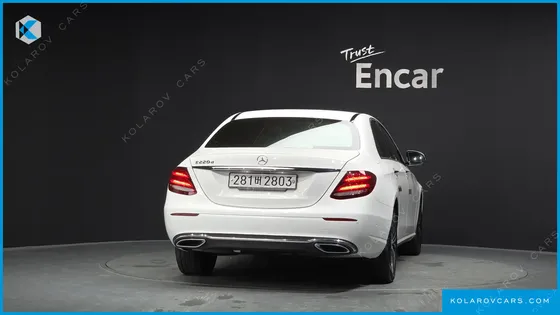 MERCEDES E-CLASS E220D AVANTGARDE