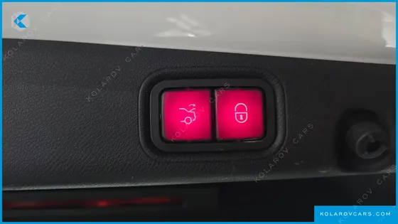MERCEDES E-CLASS E220D AVANTGARDE
