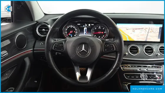 MERCEDES E-CLASS E220D AVANTGARDE