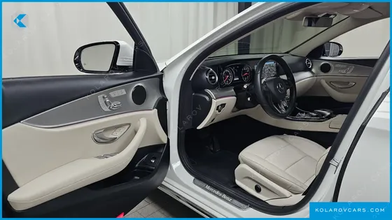 MERCEDES E-CLASS E200 AVANTGARDE
