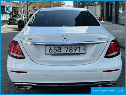 MERCEDES E-CLASS E300 4MATIC AVNATGARDE