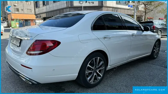 MERCEDES E-CLASS E300 4MATIC AVNATGARDE