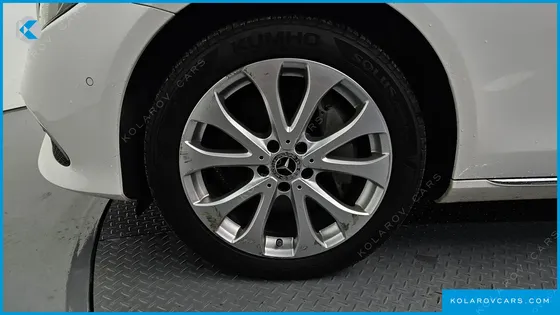 MERCEDES E-CLASS E300 4MATIC EXCLUSIVE