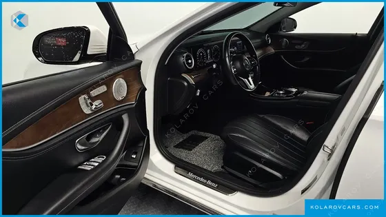 MERCEDES E-CLASS E300 4MATIC EXCLUSIVE