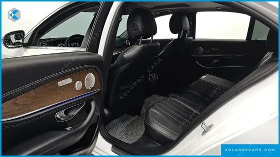 MERCEDES E-CLASS E300 4MATIC EXCLUSIVE