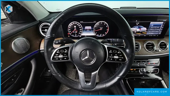 MERCEDES E-CLASS E300 4MATIC EXCLUSIVE