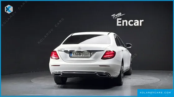 MERCEDES E-CLASS E220D AVANTGARDE