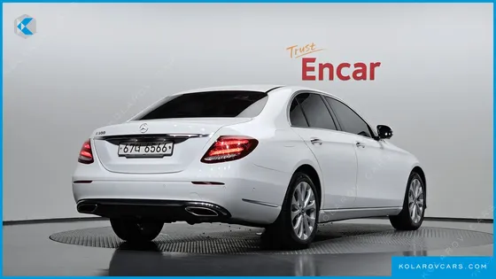 MERCEDES E-CLASS E300 EXCLUSIVE