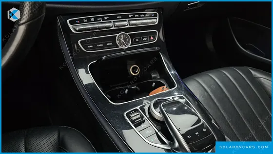 MERCEDES E-CLASS E300 EXCLUSIVE