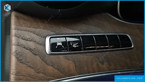 MERCEDES E-CLASS E300 EXCLUSIVE