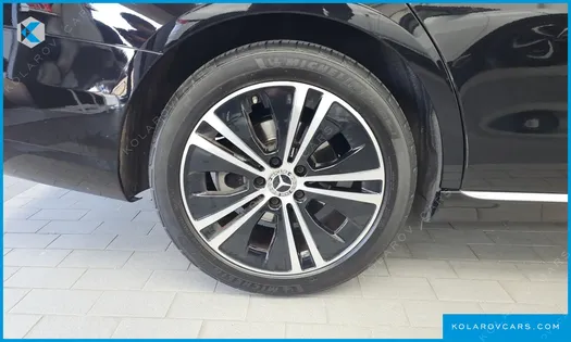 MERCEDES E-CLASS E300 AVANTGARDE