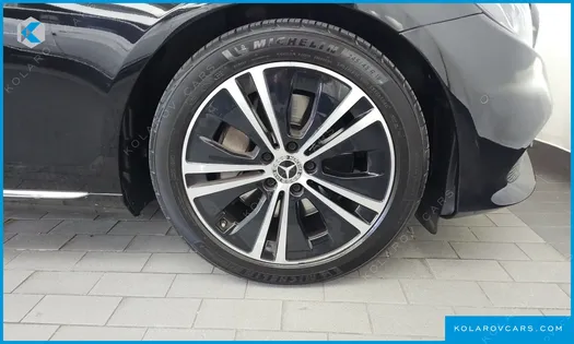 MERCEDES E-CLASS E300 AVANTGARDE