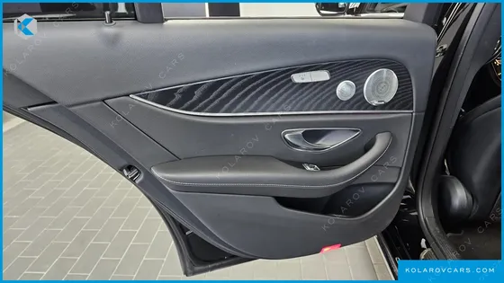 MERCEDES E-CLASS E300 AVANTGARDE