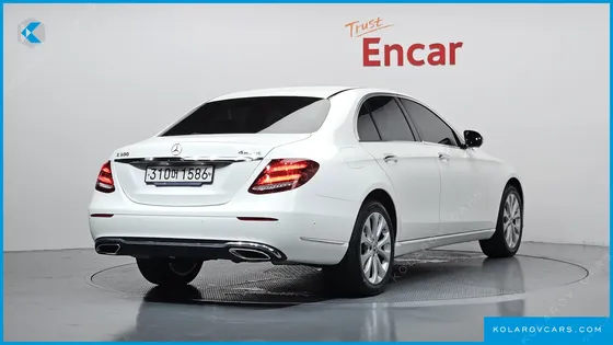 MERCEDES E-CLASS E300 4MATIC EXCLUSIVE