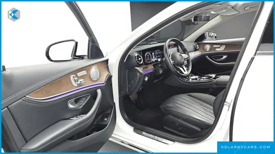MERCEDES E-CLASS E300 4MATIC EXCLUSIVE
