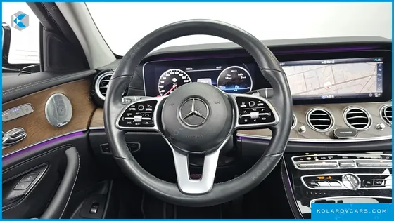 MERCEDES E-CLASS E300 4MATIC EXCLUSIVE